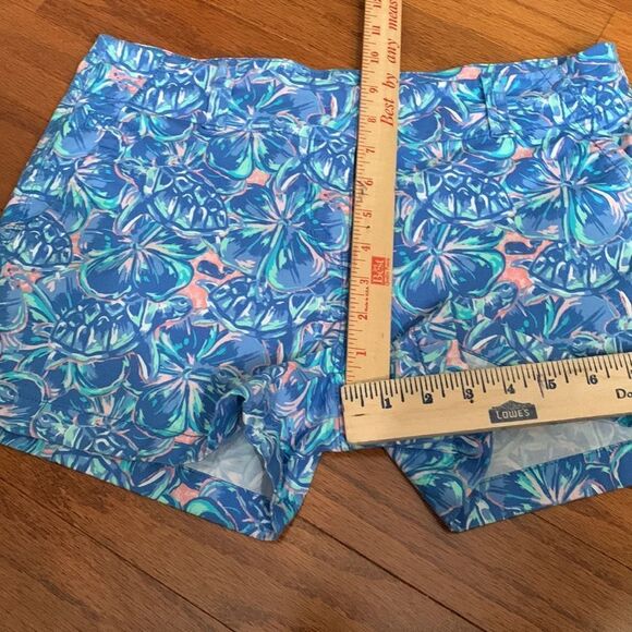 Vineyard Vines size 4 blue and pink shorts - Picture 4 of 11